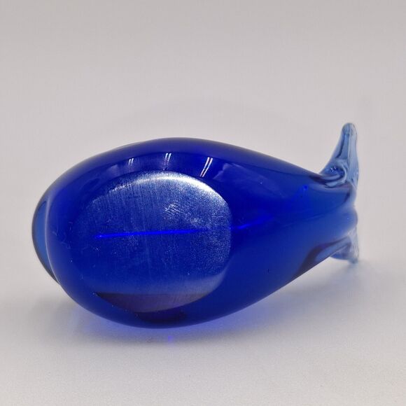 WHALE COBALT BLUE ART GLASS HAND BLOWN PAPERWEIGHT  FIGURE 3 1/4" - Picture 6 of 9